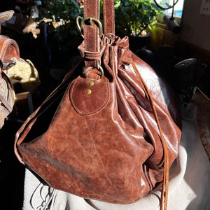 Brown Leather Pouch with Adjustable Shoulder Strap Pouch, Leather Drawstring Bag, Groceries Bag, Toys Bag, travel pouch, LARP, Reenactment