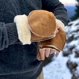 Handmade Sheepskin Convertible Mittens: Pop-Top Fleece Flip Mitten