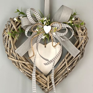 Door wreath all year round, heart shaped wreath, heart for the door, favorite wreath, front door decoration, housewarming gift image 7