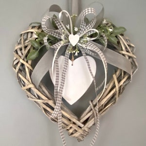 Door wreath all year round, heart shaped wreath, heart for the door, favorite wreath, front door decoration, housewarming gift image 3
