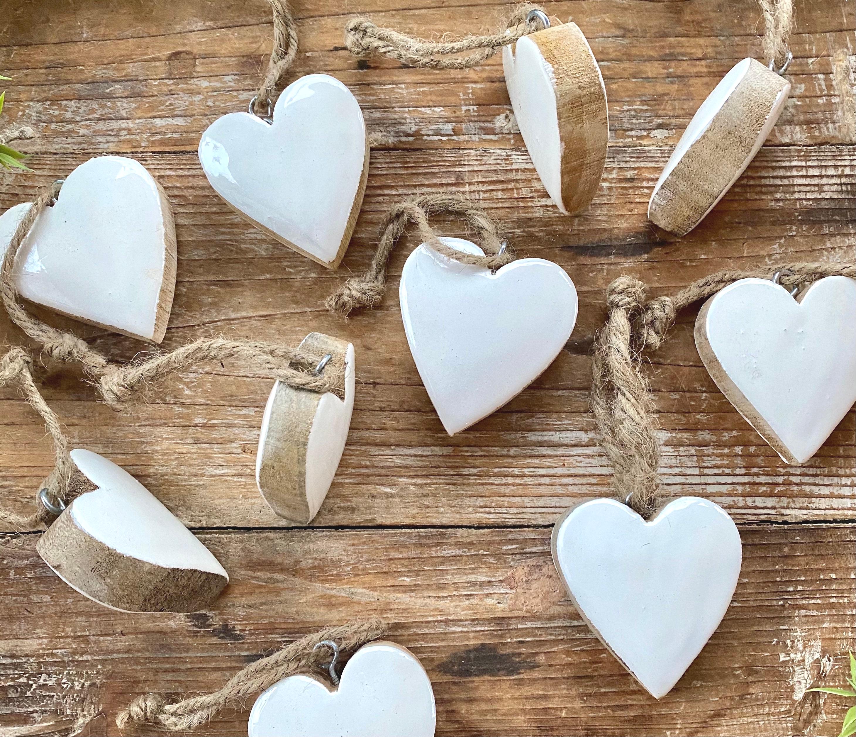 50 Stück Unlackierte Holzherzen Mit Loch & Schnur – 8x8 Cm, DIY-Dekoration Für Hochzeit, Basteln & Geschenke