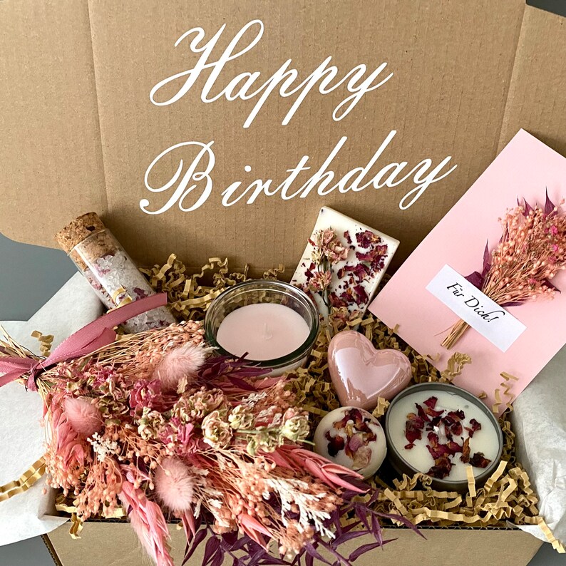 Personalisierte Wellness Geschenkbox für Frauen Geschenkkorb mit Name, Wellness Geschenkkorb mit Trockenblumen Geschenkset Entspannung Rose Rose Trockenblumen