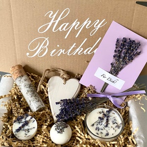 Personalisiertes Geschenk für Frauen, Wellnessbox mit Namen, Geburtstagsgeschenk für Mama, Verwöhnset Lavendel, Geschenkset zu Muttertag, Bild 7