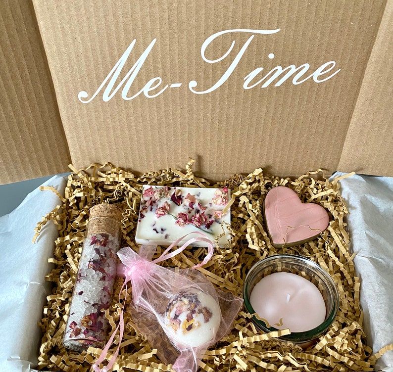 Geschenkbox für Frauen, Wellness Geschenkkorb, Beste Freundin Geschenk, Entspannungsset mit Duft, Me-Time Auszeit Geschenke für Mütter Me-Time