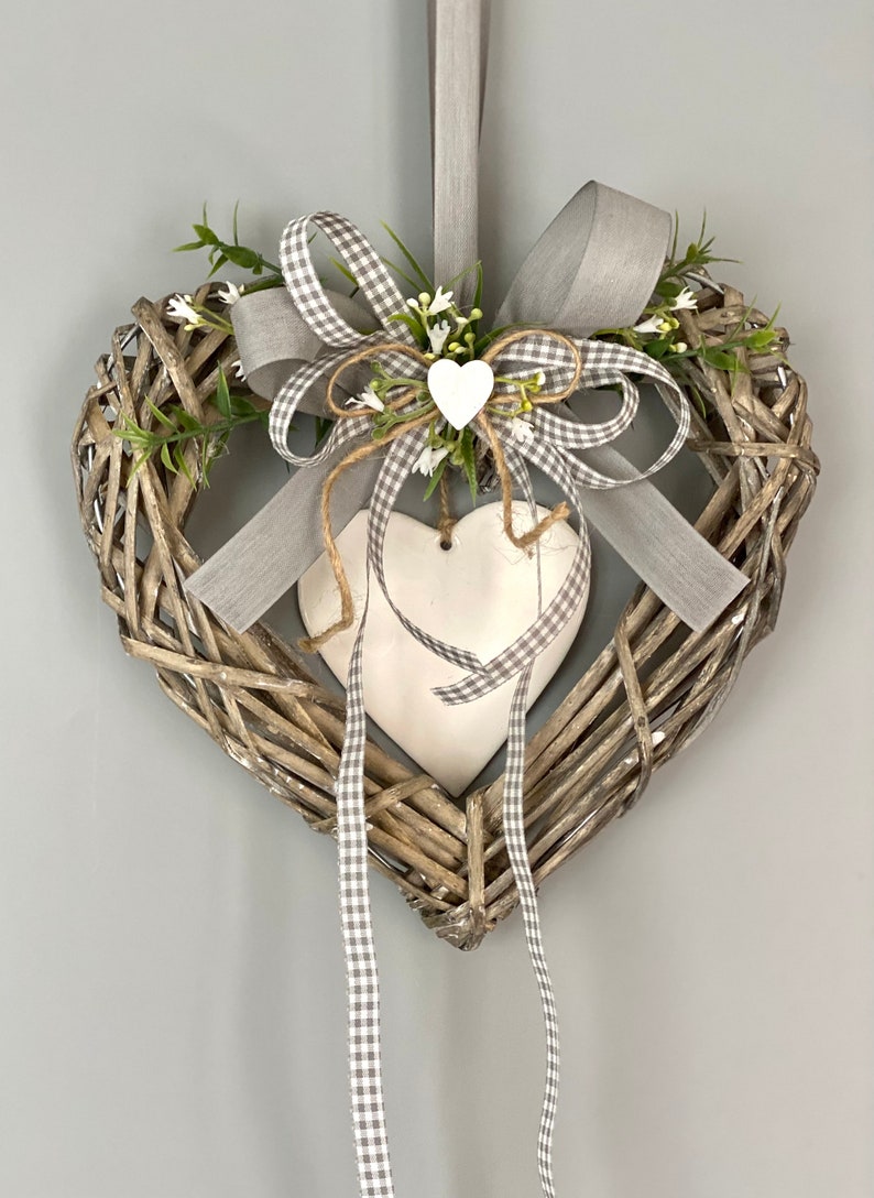 Door wreath all year round, heart shaped wreath, heart for the door, favorite wreath, front door decoration, housewarming gift image 5