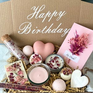 Geschenkbox für Frauen | personalisierter Geschenkkorb mit Name | Wellness Geschenkset mit Duft | Geschenkeset Entspannung Rose mit Namen