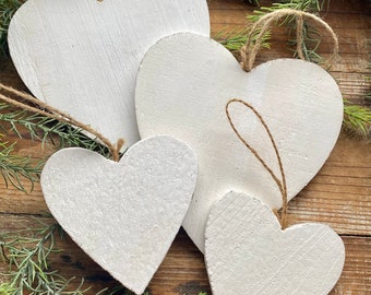 Herz weiß aus Holz, 3 Holzherzen, Herz Deko, Set aus Herzen zum Aufhängen, großes Herz in weiß, Anhänger Herzform, Herz für Hochzeit