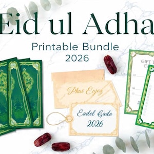 Könnte beinhalten: Ein druckbares Bundle für Eid ul Adha 2026 mit grünen Gebetsteppichen, Geschenkanhängern und Aktivitätsblättern. Enthält Umschläge und ein Etikett mit Text. Daten sind sichtbar. Dekorative Elemente und Datteln sind ebenfalls vorhanden.