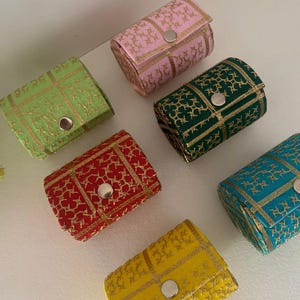 Paquete de 5 cajas para brazaletes, organizador de brazaletes, regalo para hermanas, regalo de devolución, regalos de boda, regalo para mamá, recuerdos de mehendi y haldi, regalo para dama de honor.