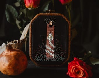 Schlangenmuster im Kreuzstich, Transformation, Schutz und Ruhe, Weihnachten, dunkle Stickerei, Stickerei, Julfest, Mini-Muster, Ornament