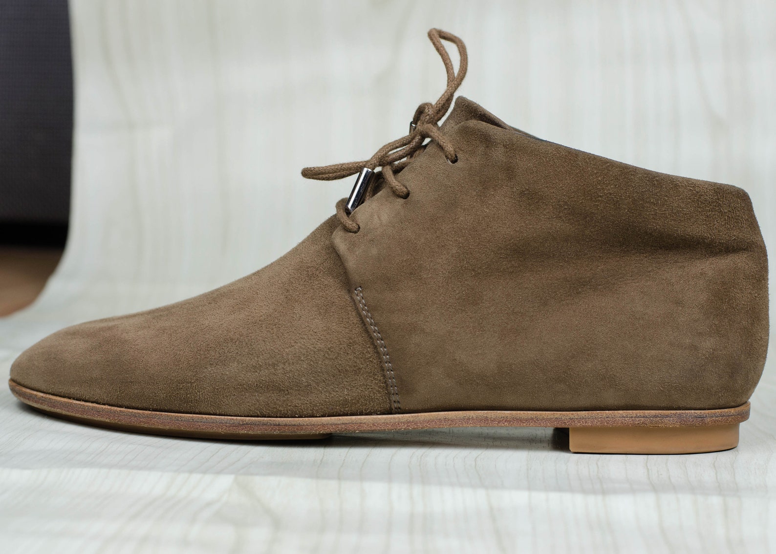 beige flat suede boots