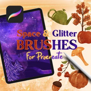 Może przedstawiać: Cyfrowa ilustracja przedstawiająca ekran tabletu, na którym widoczne jest rozgwieżdżone nocne niebo z tekstem "Space & Glitter Brushes for Procreate". Obraz zawiera również różne ilustracje o tematyce jesiennej, w tym czajnik, grzyby, żołędzie i dynie.
