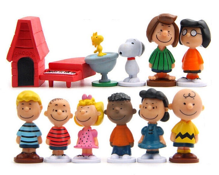 Amazon.com: Medicom Peanuts: Lucy Ultra Detail Figure : Toys