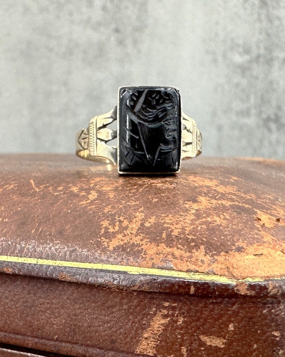 Gold and Onyx Antique Cameo Ring