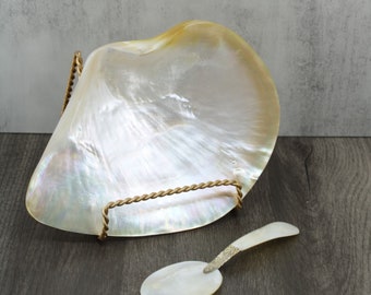 Shell Caviar Service, Mother of Pearl