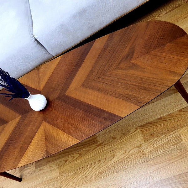 Walnoot salontafel hout ovaal ellips rond driehoekig - houten salontafel walnoot - walnoot centrale tafel, grote salontafel midden van de eeuw