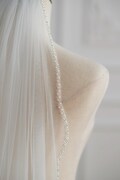 1 Tier Beaded Edge Veil, Scalloped Edge Veil, Elegant Fingertip Veil, Chapel Wedding Veil, White Ivory Beaded Bridal Veil
