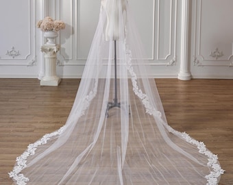 Handmade Off-White Cathedral Mantilla Veil, Floral Lace Appliqué Bridal Veil with Comb, Traditional Spanish Wedding Veil with Lace Edge