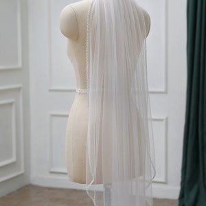 1 Tier Beaded Edge Veil, Pearls Veil, Elegant Fingertip Veil, Crystal Veil, White Ivory Beaded Bridal Veil image 4