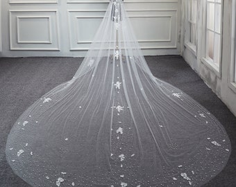 Pearls Bridal Veil, Royal Veil, Elegant Petals Wedding Veil, Rhinestones Beaded Veil, Ivory Bridal Veil