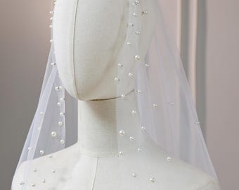 Scattered Pearls Mantilla Bridal Veil, Sheer Tulle Veil with Dense Pearl Line Details, Romantic Spanish Style Headpiece with Comb