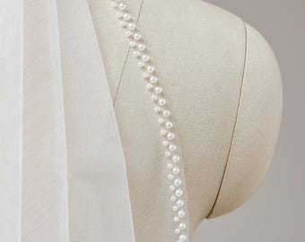 Pearl Trimmed Bridal Veil, Single Tier Sheer Tulle Wedding Veil with Two Rows Pearl Edge, Classic Romantic Headpiece