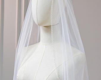 Handmade Delicate Pearl Trim Bridal Veil, Sheer Tulle Veil with Fine Pearl Edge, Romantic Minimalist Headpiece with Comb