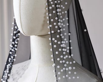 Gothic Pearl Edge Mantilla Wedding Veil, Scattered Pearl Black Tulle Cathedral Veil, Chic Headpiece for Wedding & Halloween