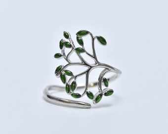 Silver Tree of Life Ring, Green Leaf Ring, Vintage Ring, Handmade Wooden Jewelry, Gift for Mom, Gift for Woman