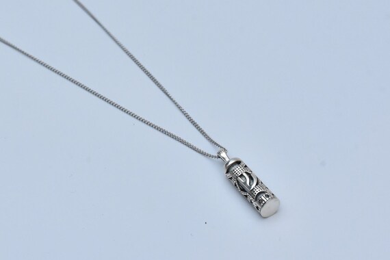 Pendentif Médaillon Mezouza En Argent 925 - Bijou Juif Finement Ciselé à La Main