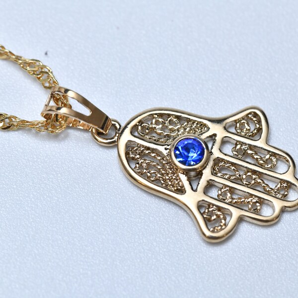 Beautiful Hamsa Necklace