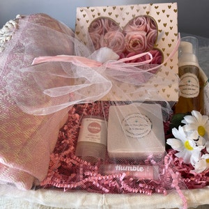 Bath & Body Gift Basket for Her-Spa Gift Basket with Cotton Throw, Rose Soaps, Organic Soaps-Birthday Gift-Custom Luxury Gift Baskets