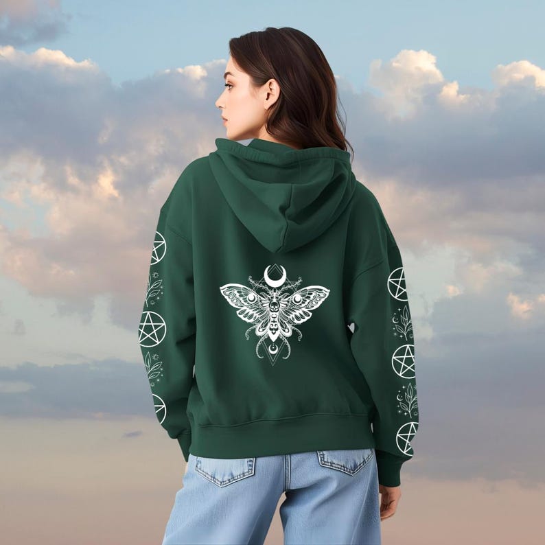Sweat-shirt Pagan Witchy Moth : sweat à capuche capricieux occulte douillet, citation drôle de brûlure sur le terrain, pull féminin sombre mystique, style alternatif image 12