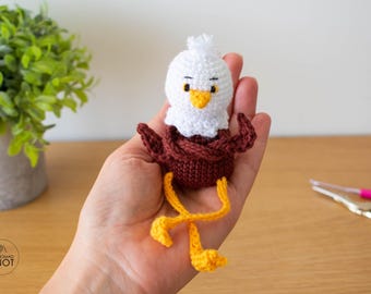 Wzór na szydełkowego orła amigurumi: Pozowa dekoracja na 4 lipca (do pobrania w formacie PDF)