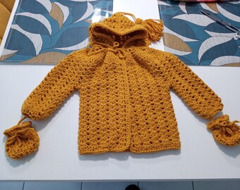 1 charmant manteau de lutin bebe 18mois/2ans tricot fait main couleur camel refm612