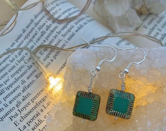 Square beads earrings