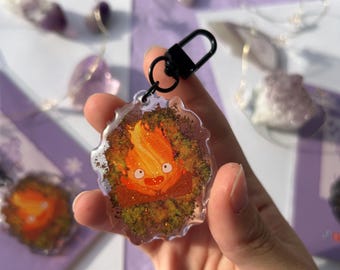 Kawaii cute acrylic keychains, studio Ghibli gadget, Howl&#39;s moving castle, aesthetic, cute charms, glitter keyring, calcifer