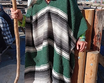 Awesome large Diamond pattern Poncho.78"x48".Nice, large & super warm. Very well made! Ships from Mendocino-Green, olive, or mint see photos