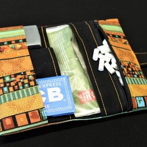 Boho Tabaktasche Ethno künstlerisches Muster mit Reißverschlusstasche und Fächern für Rauchzubehör klimaneutraler Versand sehr wenig Müll Bild 6