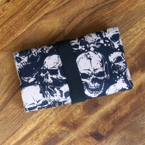 SKULL tobacco bag made of cotton with zip pocket and compartments for accessories, closure selectable, climate-neutral shipping, very little waste