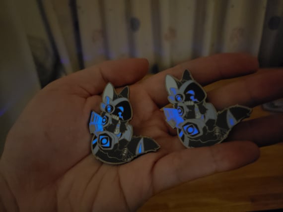 I have made myself a glow in the dark protogen player model for