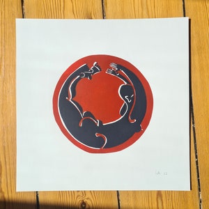 Original linocut print. Wall art. Graphic modern print. Red and black. Title: 'Hvem griber os når vi falder'. image 3