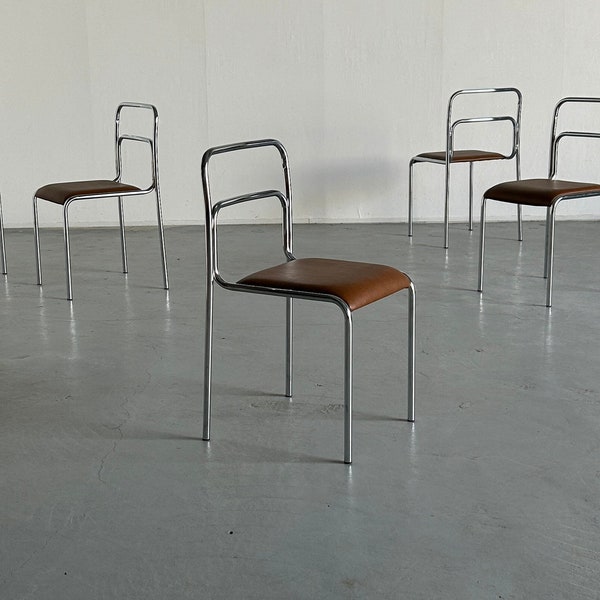 Chaises de salle à manger Bauhaus en acier tubulaire chromé et similicuir marron, chaises de salle à manger empilables modernistes italiennes vintage des années 1980