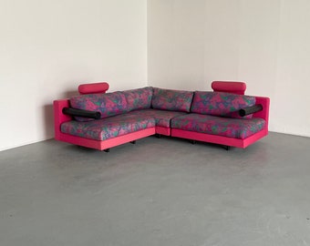 Memphis Design Postmodern 'Sity' Modular Sectional Sofa, Antonio Citterio for B&B Italia, 1972 / Rare and Early Original Production
