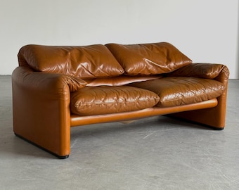 Vintage 'Maralunga' Two-seater Sofa by Vico Magistretti for Cassina in Cognac Brown Leather, 1970s