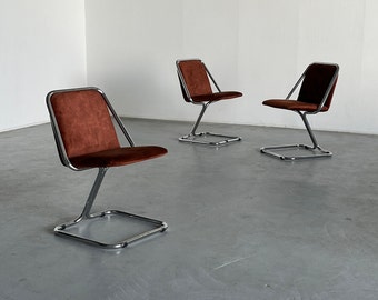 1 of 3 Italian Space Age Chromed Tubular Steel Cantilever Chairs in Style of Willy Rizzo for Cidue, 1980s Italy