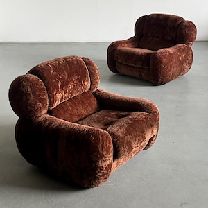 Pair of Large Italian Mid-Century Modern Cloud Armchairs in Dark Brown Fabric Upholstery, Italy 1970s