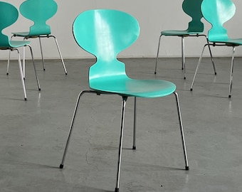 1 of 20 Vintage ‘Ant’ Chairs in Rare Turquoise Colourway, by Arne Jacobsen for Fritz Hansen, Model 3101 ‘Myren’ Chairs, 1952 Denmark