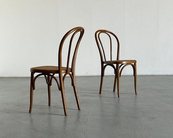 Paar Vintage Thonet Bentwood Style Chairs Nr. 14 / Vintage European Bistro Cafe Esszimmerstühle, 1950er Jahre