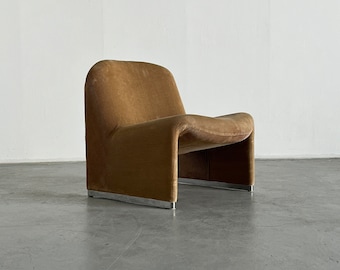 Iconic 'Alky' chair by Giancarlo Piretti for Anonima Castelli in Beige Cotton Corduroy, 1970s Italy
